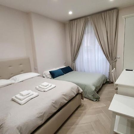Dimora Costantino Bed & Breakfast Naples Luaran gambar