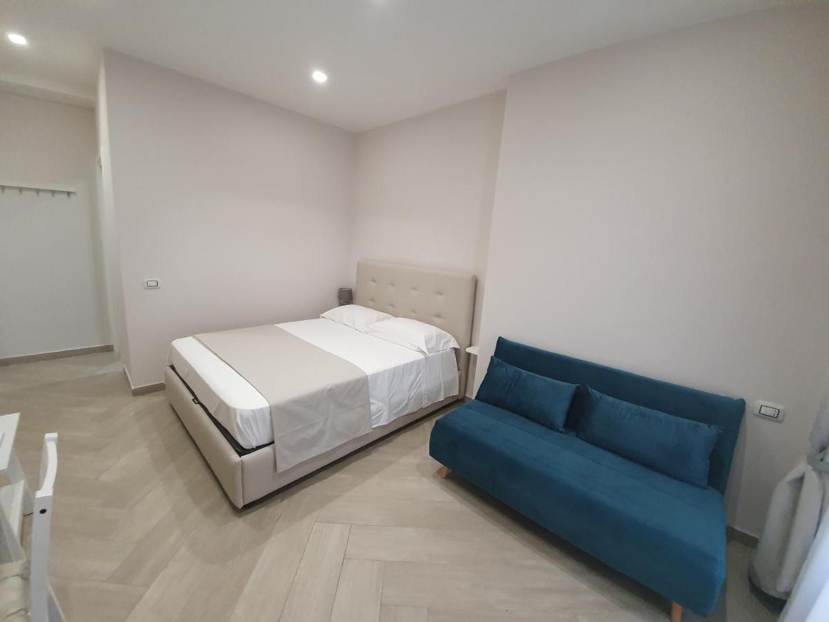 Dimora Costantino Bed & Breakfast Naples Luaran gambar