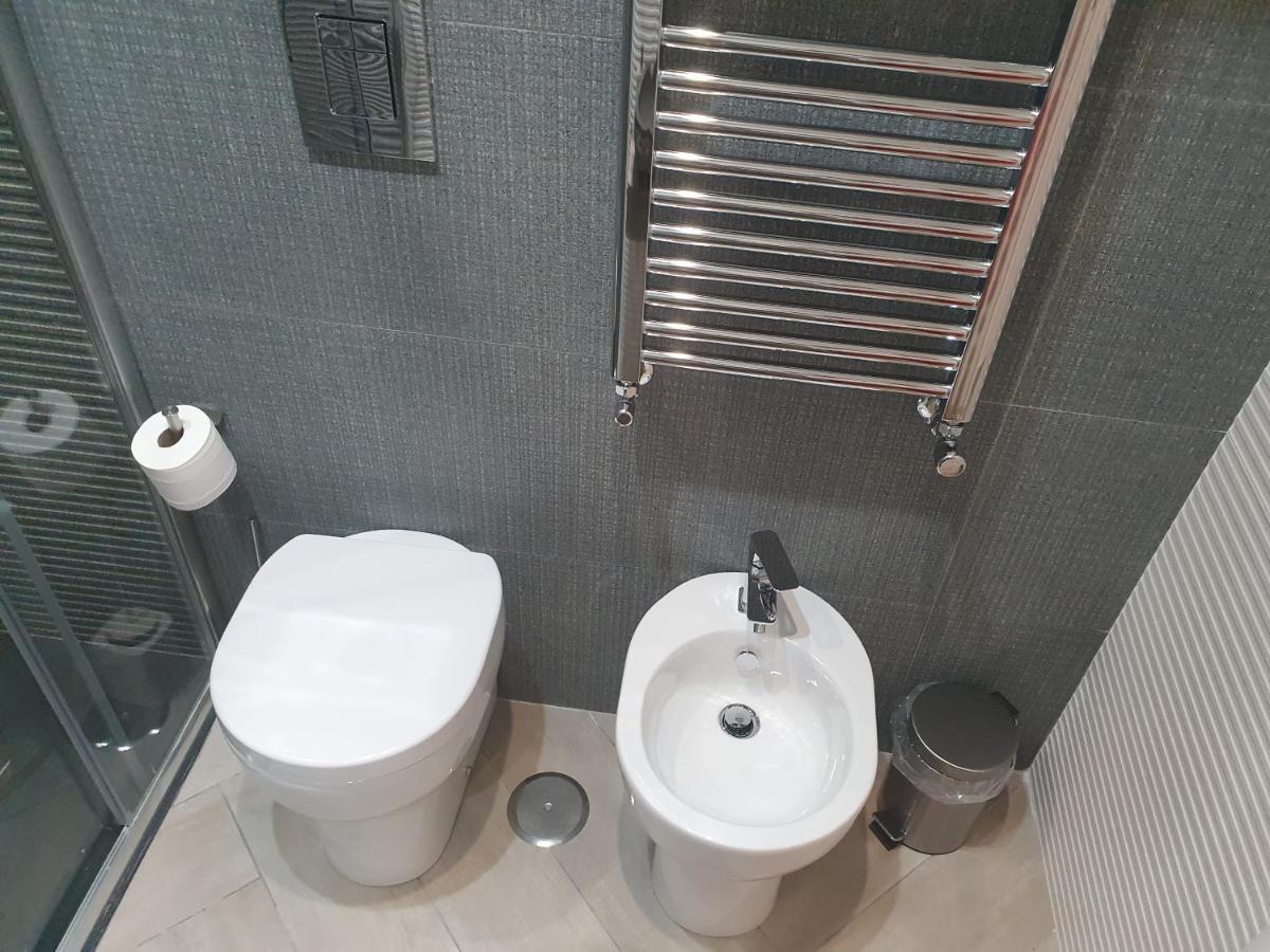 Dimora Costantino Bed & Breakfast Naples Luaran gambar