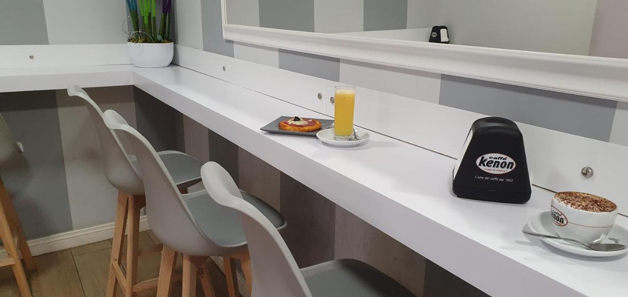 Dimora Costantino Bed & Breakfast Naples Luaran gambar