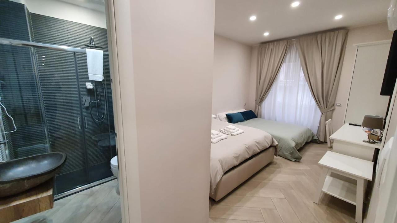 Dimora Costantino Bed & Breakfast Naples Luaran gambar