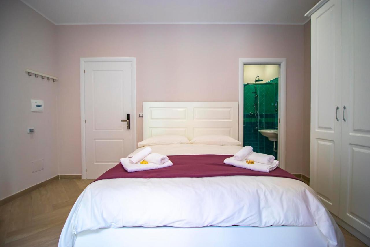 Dimora Costantino Bed & Breakfast Naples Luaran gambar