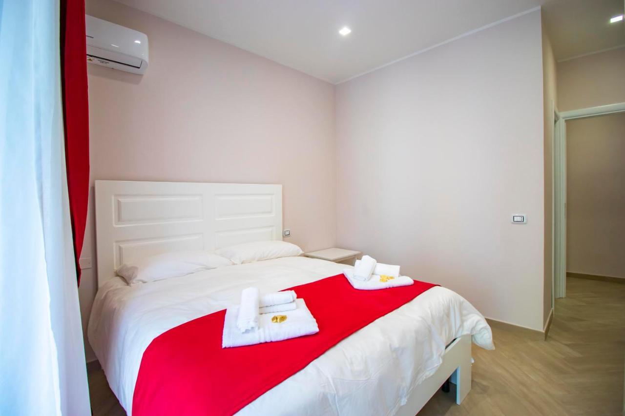 Dimora Costantino Bed & Breakfast Naples Luaran gambar