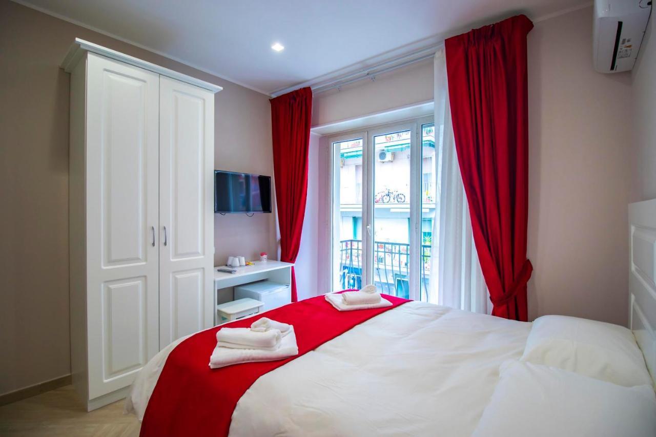 Dimora Costantino Bed & Breakfast Naples Luaran gambar
