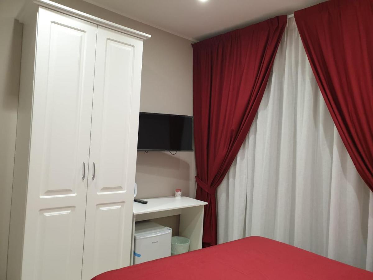 Dimora Costantino Bed & Breakfast Naples Luaran gambar